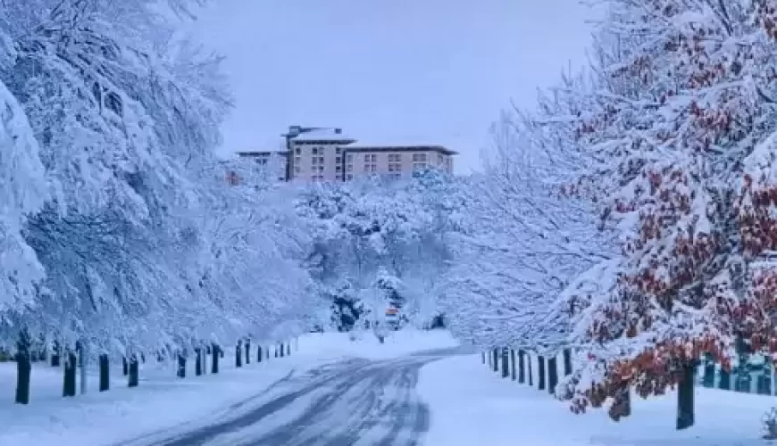 Week-end Ifrane Michlifen Meknès : neige, lac et ville impériale