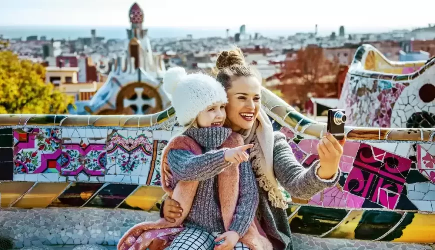Séjour à Barcelone 6 jours depuis Tanger : Gaudí, mer et PortAventura