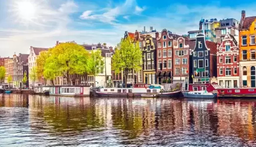 Voyage Amsterdam 6 jours : canaux, bateau-bus et cœur historique