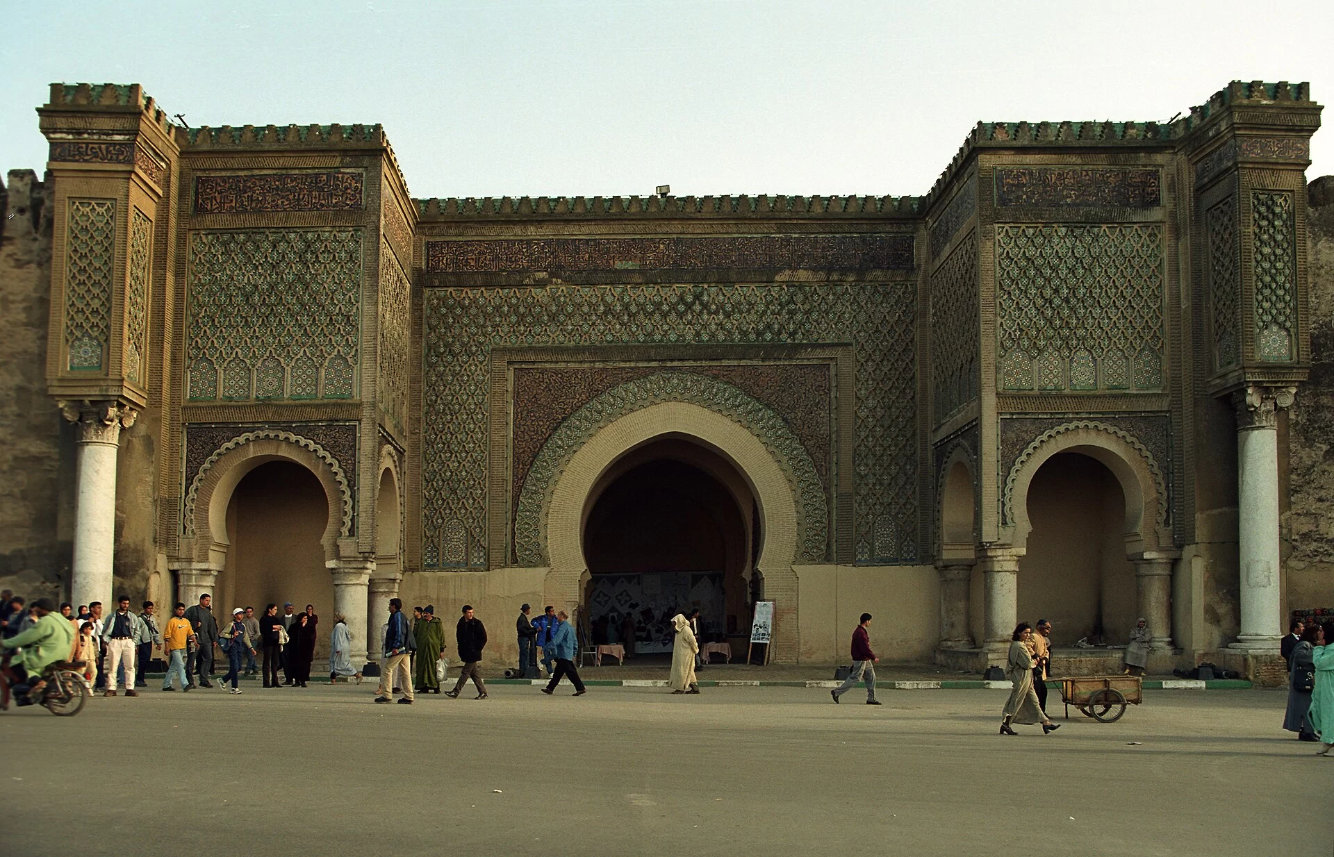La porte Bab Mansour à Meknès