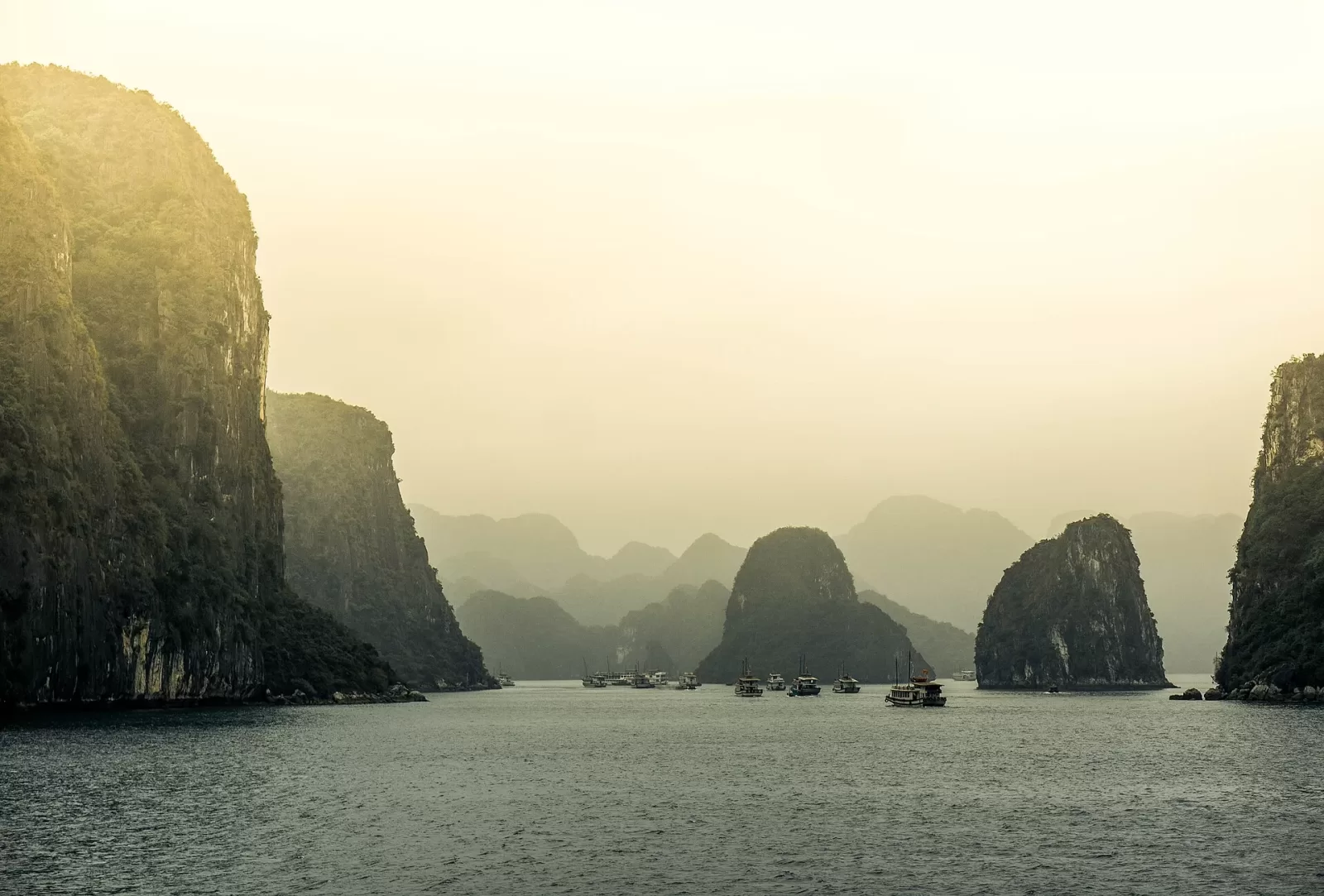 Voyage au Vietnam depuis le Maroc : Hanoï, baie d’Ha Long, Hoi An, Ho Chi Minh