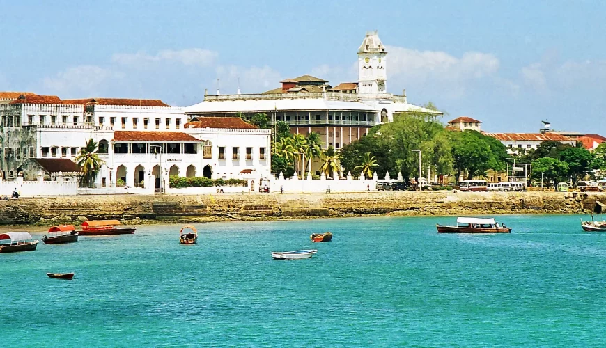 Le front de mer de Stone Town et la Maison des Merveilles à Zanzibar