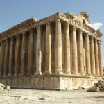 Le temple de Bacchus et ses colonnes à Baalbek, au Liban