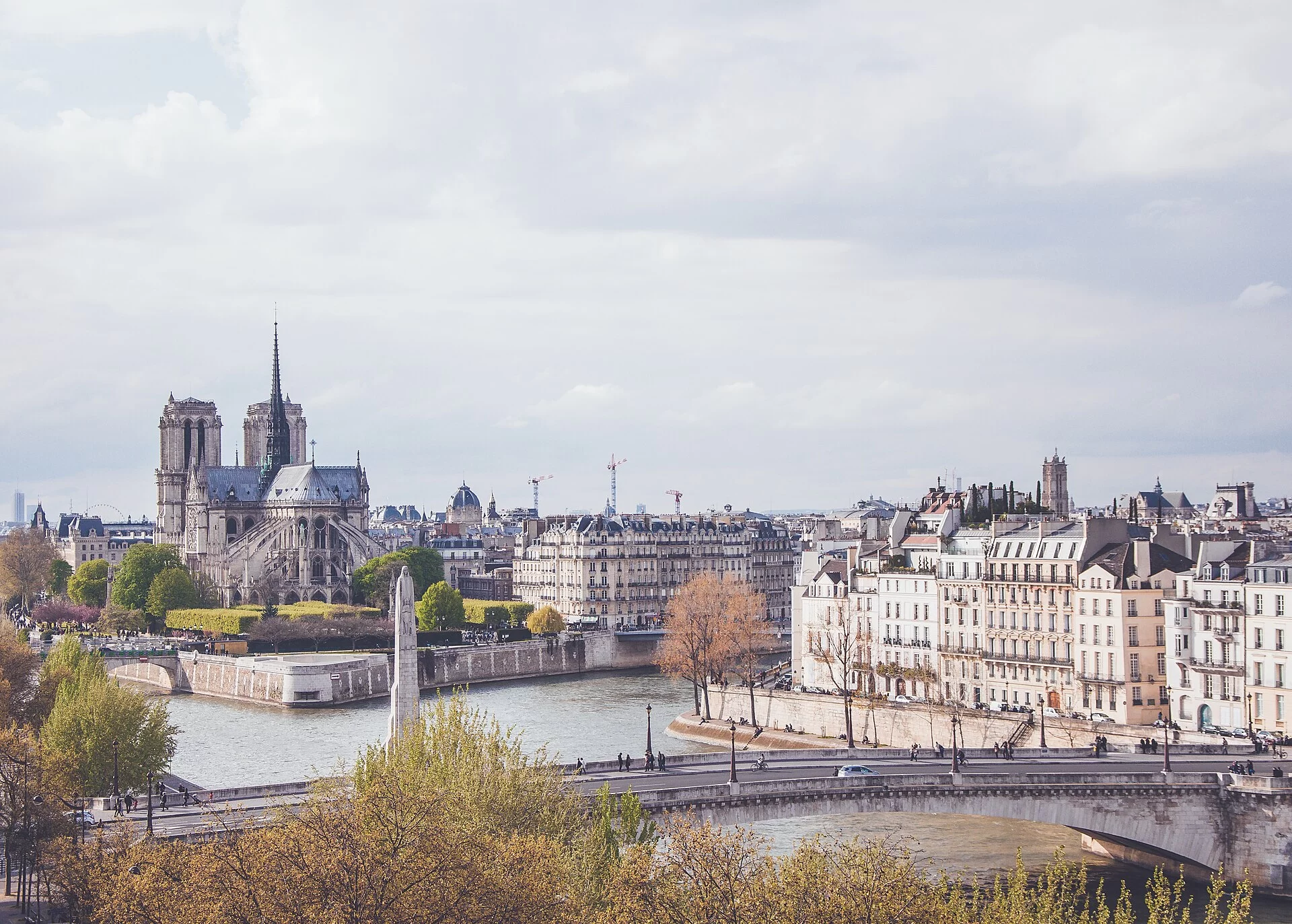 La Seine et Notre-Dame de Paris