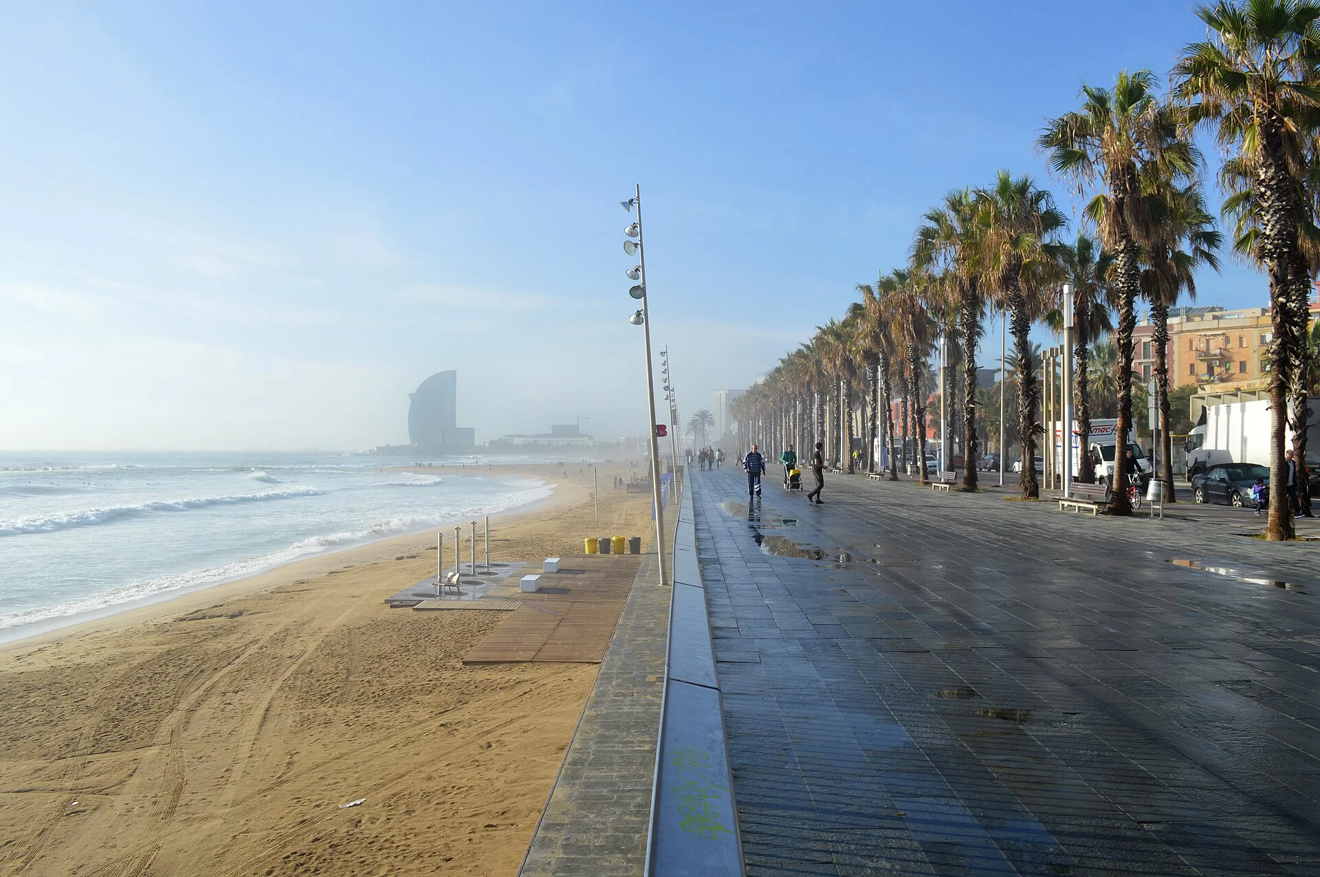 La plage de la Barceloneta à Barcelone